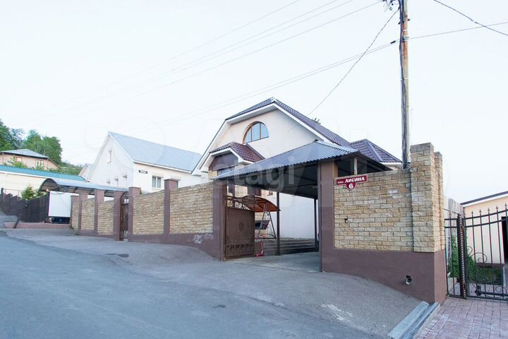 Дом 286 м² на участке 10 сот.