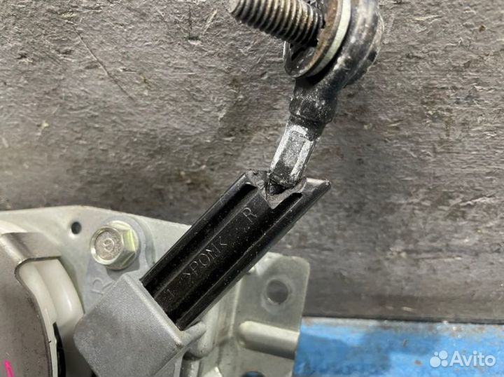 Трос борта правый Mitsubishi Outlander Xl CW