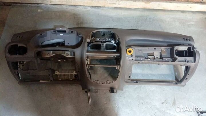 Торпедо Peugeot 206 рест. 2005 962426000000