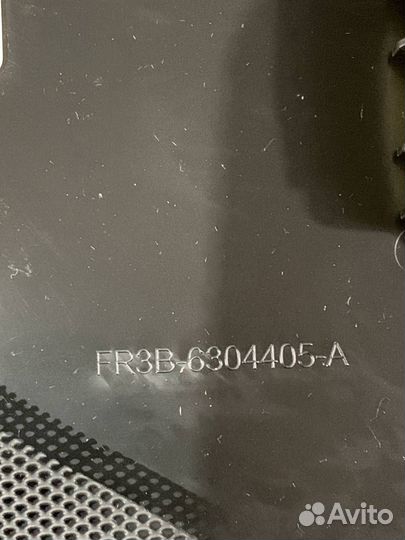 Декоративная накладка торпедо Ford Mustang