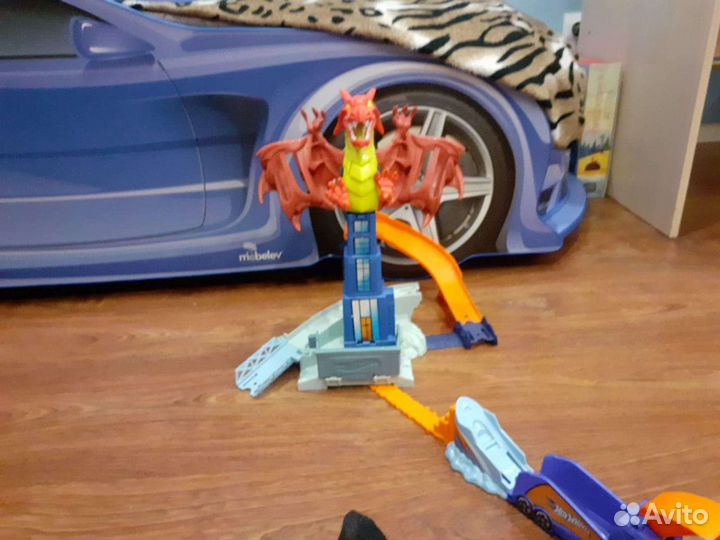 Трек гоночный Hot Wheels Dragon Blast