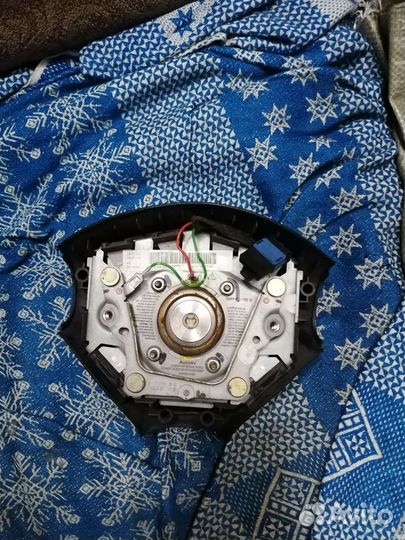 Подушка безопасности в руль Пежо 206