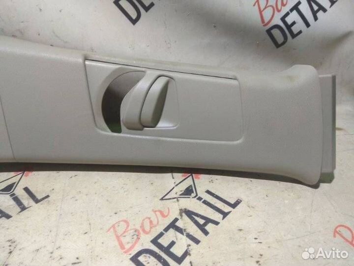 Обшивка стойки средняя правая Toyota Camry ACV40