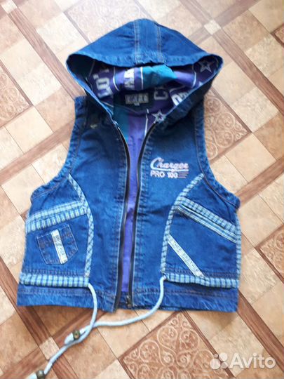 Джинсовая рубашка с жилеткой на мальчика