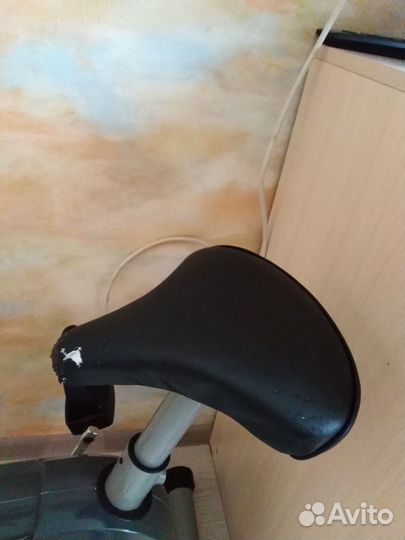 Велотренажёр HouseFit