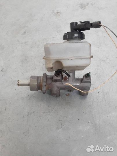 Главный тормозной цилиндр Renault Master 2 2002