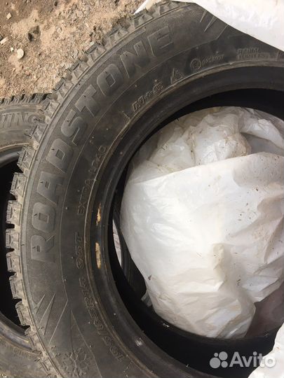 Roadstone Winguard Spike 195/65 R15