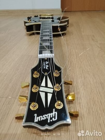 Электро гитара
