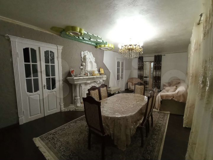 Дом 203 м² на участке 6 га