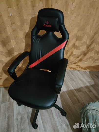 Игровое кресло zombie driver