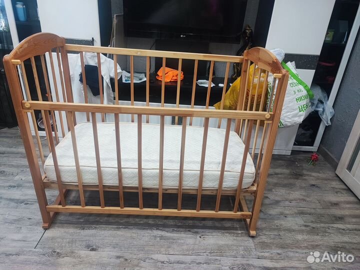Кровать-качалка с матрасом