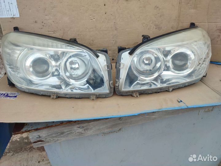 Тоета рав 4 2008 г фары