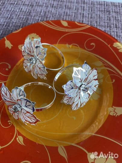 Кольца для салфеток цветы серебро