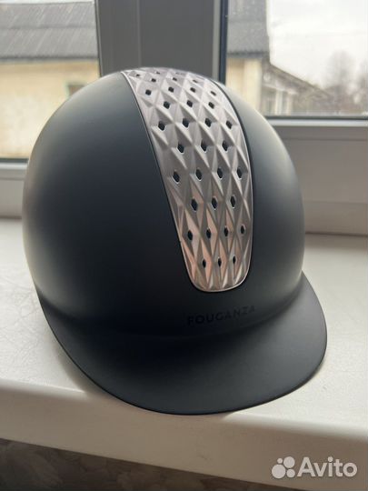 Шлем, капсуль, налобник, краги,ремни, недоуздок