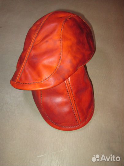 Мужская кожаная кепка