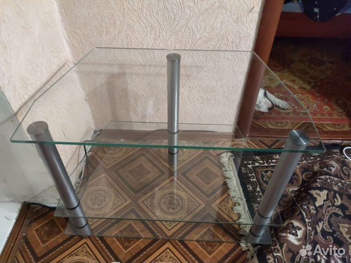 Стеклянная тумба