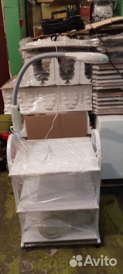 Столик металлический