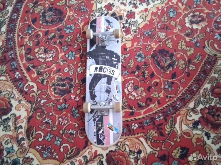 Скейтборд Roces б/у