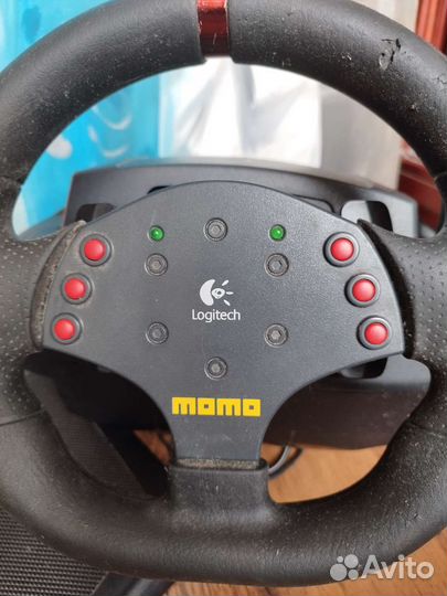 Игровой руль logitech momo racing