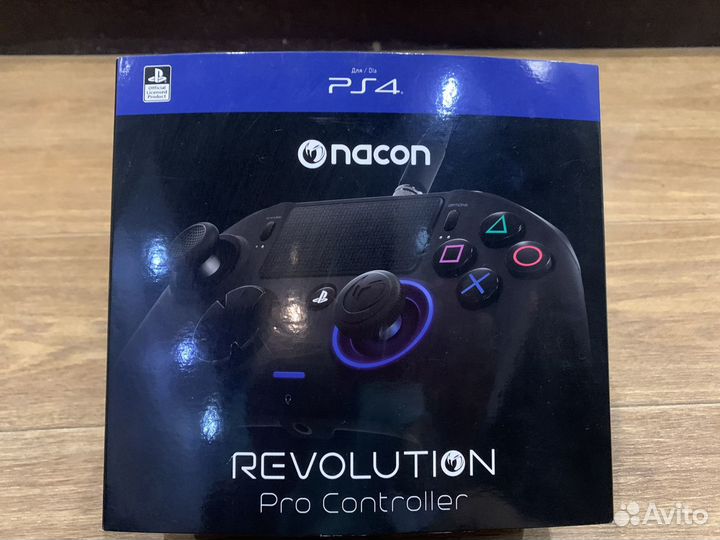Nacon Revolution Pro Controller