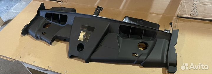 Воздухозаборник на мерседес бенс W 207 новый