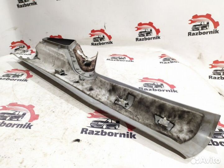 Накладка стойки лобового стекла передняя правая