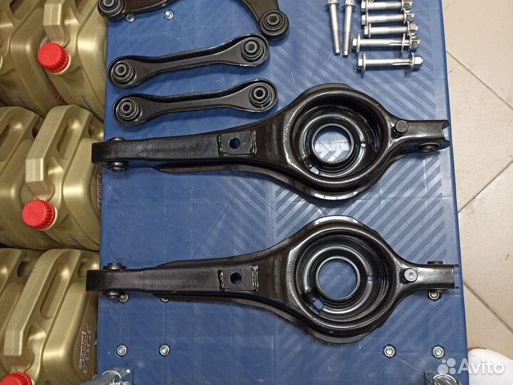 Рычаги задние комплект Volvo C30 (2006-2012г)