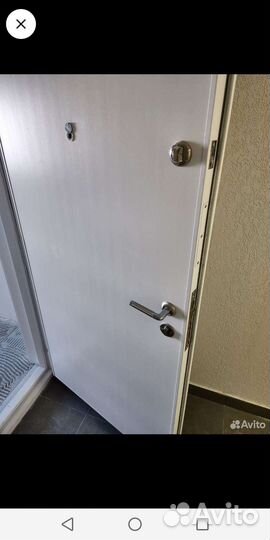 Дверь входная металлическая от застройщика