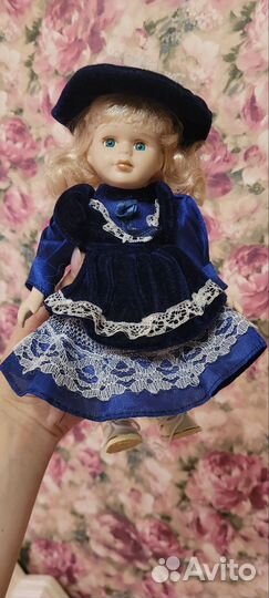 Кукла фарфоровая коллекционная