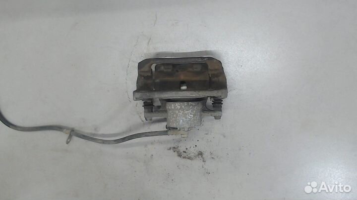 Суппорт Pontiac Vibe 2, 2009