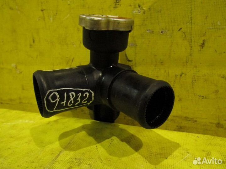 Фланец системы охлаждения Kia cee'd II 16-18г 9183