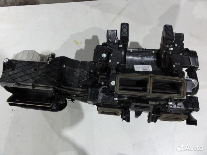 Корпус отопителя передний в сборе (печка)