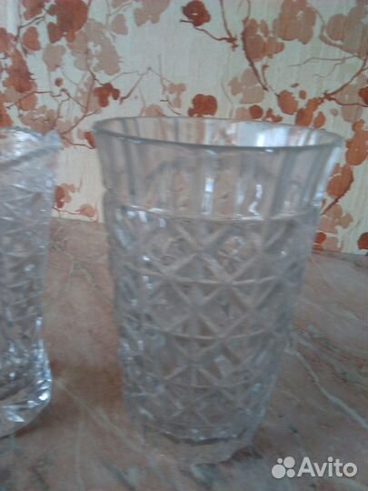 Хрустальные вазы.салатники и фужеры