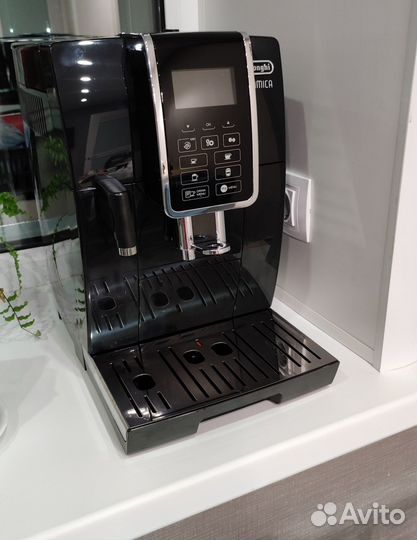 Кофемашина delonghi dinamica ecam 350.55