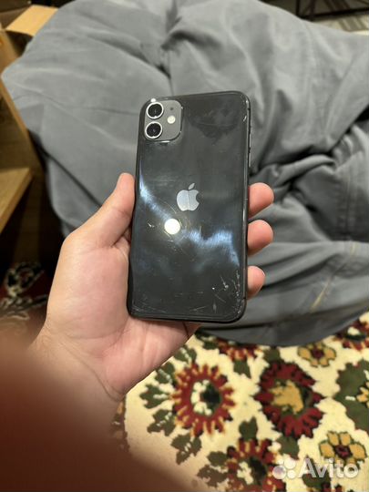 iPhone 11, 64 ГБ