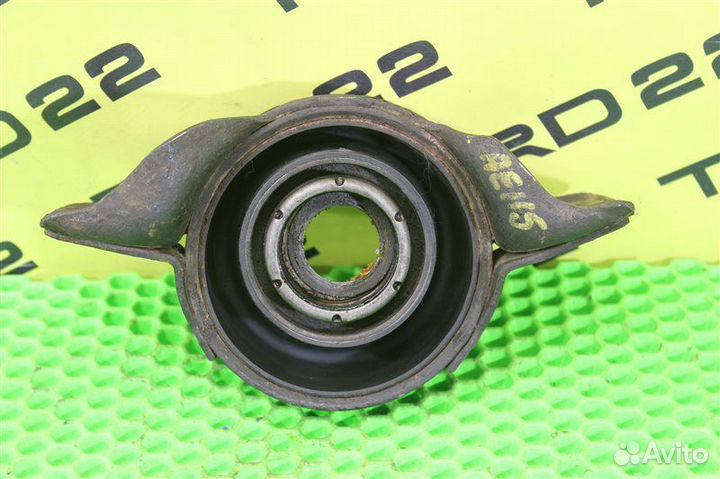 Подвесной подшипник карданного вала Toyota Corolla