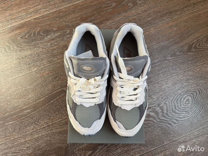 Кроссовки мужские New Balance 2002R