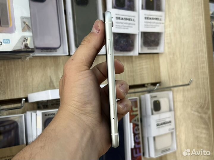 iPhone Xr, 64 ГБ