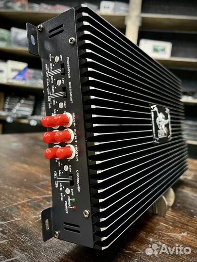 Momo Zeus AB 4.150 усилитель 4х канальный