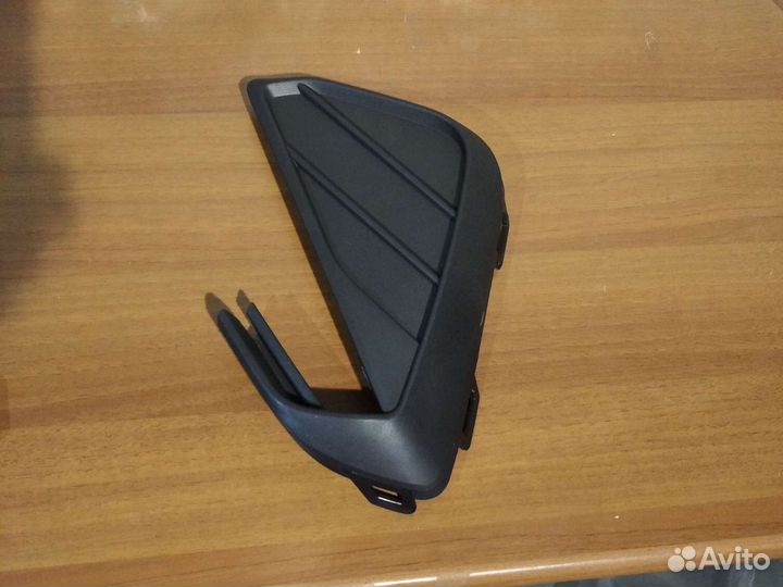 Решетки в бампер Поло 6, 2020-н.в