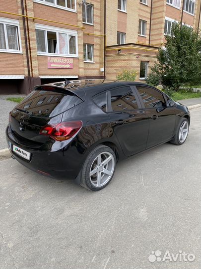 Opel Astra 1.6 AT, 2010, 220 000 км