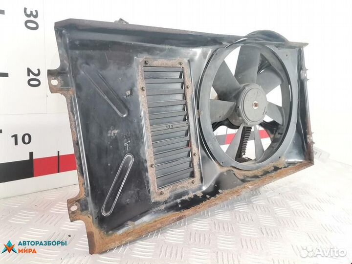 Вентилятор радиатора Volkswagen Golf 4 2001