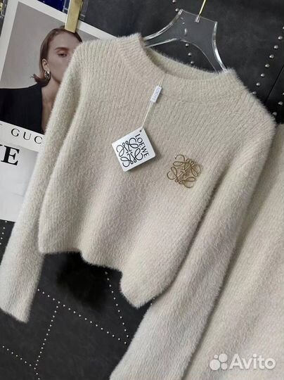 Стильный теплый костюм с юбкой ангора Loewe