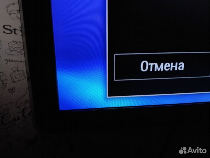 Телевизор Philips 32PFL7605H 32 диагональ ambilght