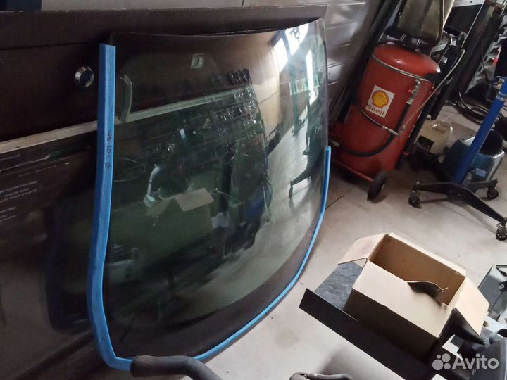 Стекло лобовое (ветровое) Ford Focus 3 (2011)