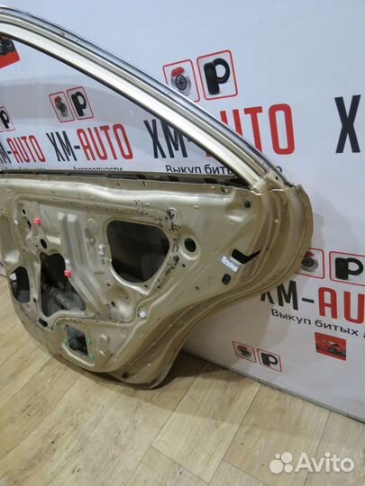 Дверь задняя правая Toyota Camry 40
