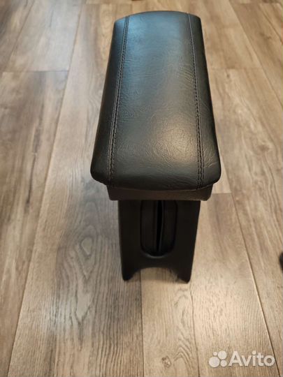 Подлокотник LADA kalina