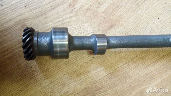 Вал масляного насоса VW passat B3 1.8мкпп