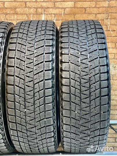 Bridgestone Blizzak DM-V1 225/65 R17