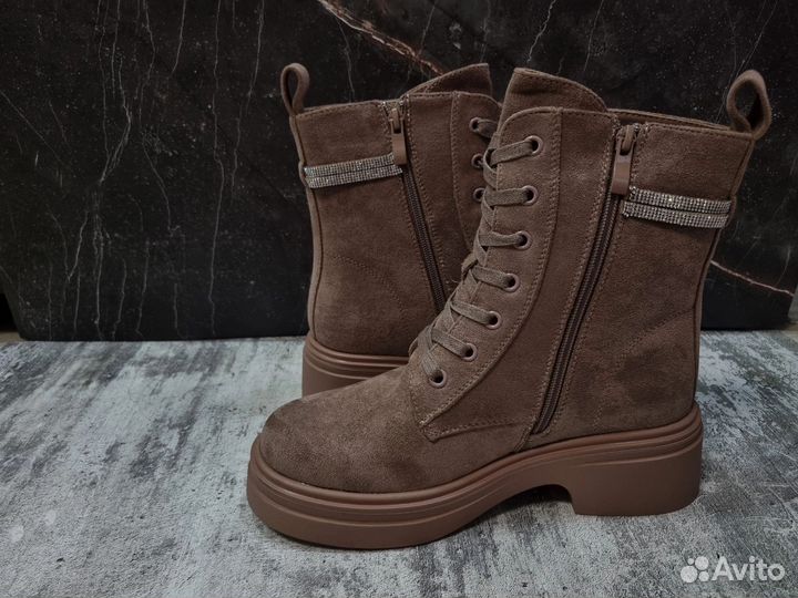 Новые зимние женские ботинки